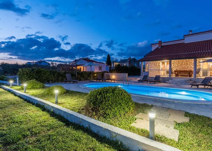 Villa Olive-privlaka By Guide *