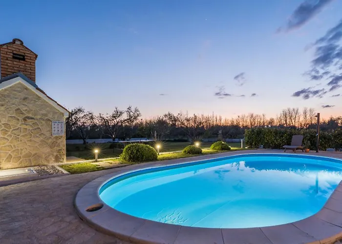 Olive-privlaka By Guide * Privlaka (Zadar)