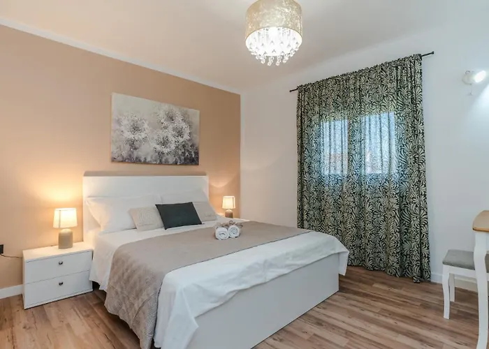 Villa Olive-privlaka By Guide *